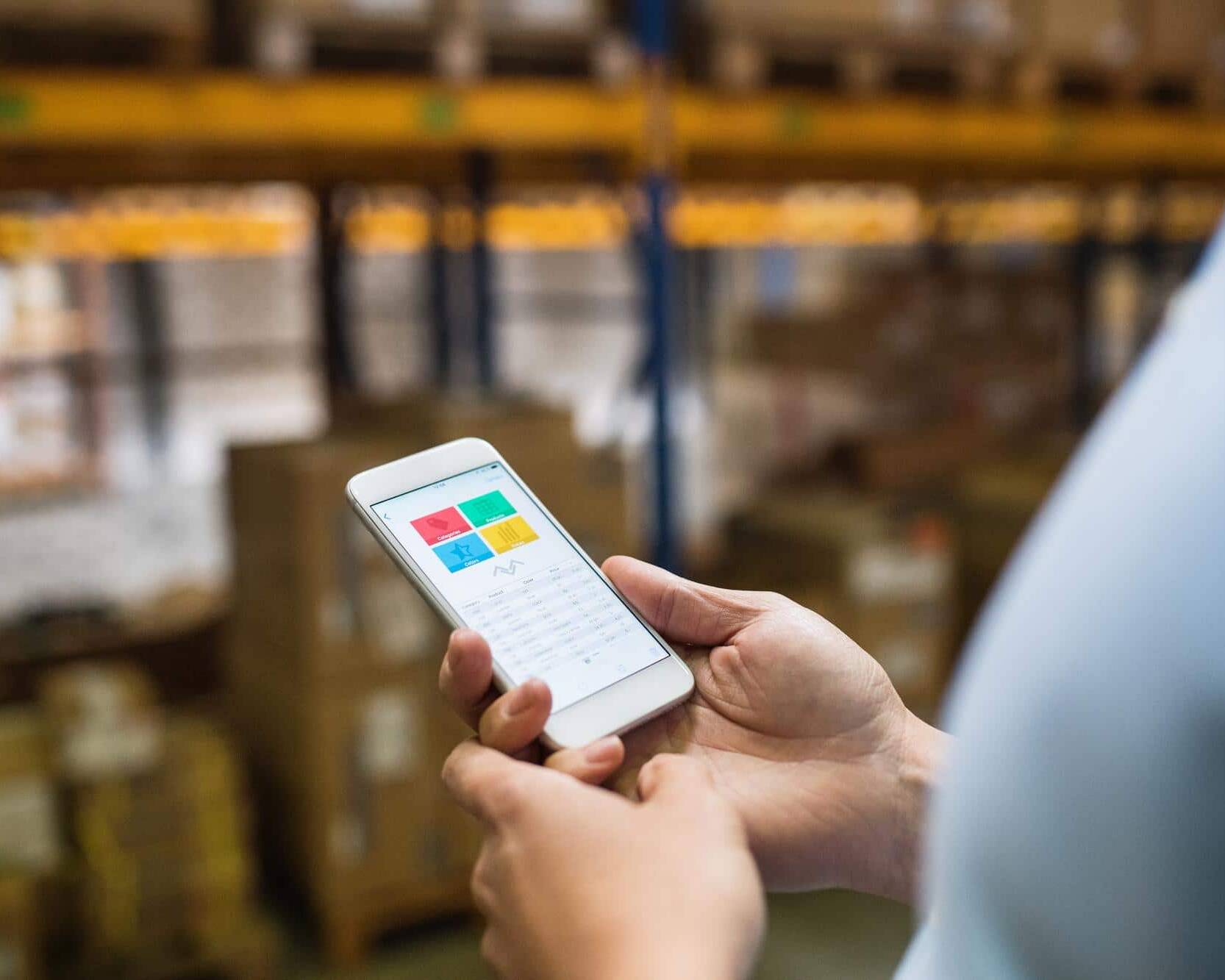 Application terrain sur smartphone pour le suivi logistique, les inventaires et la mise à jour des statuts