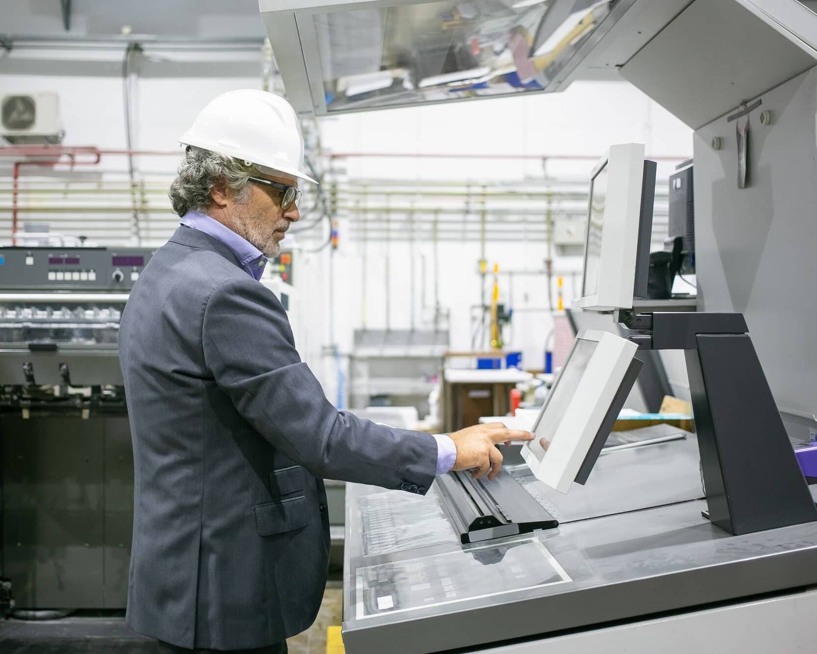 Interface opérateur industrielle sur mesure pour piloter une machine et suivre les opérations de production