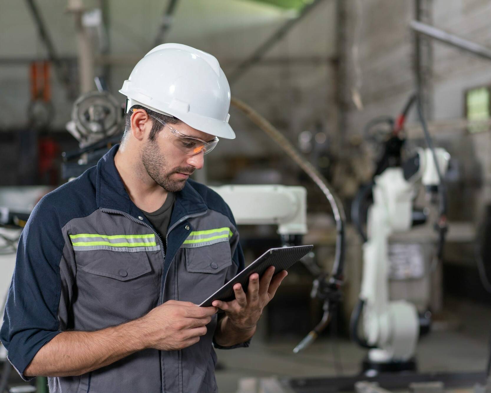 Application de maintenance industrielle sur tablette pour le suivi d’équipements et la consultation d’historiques